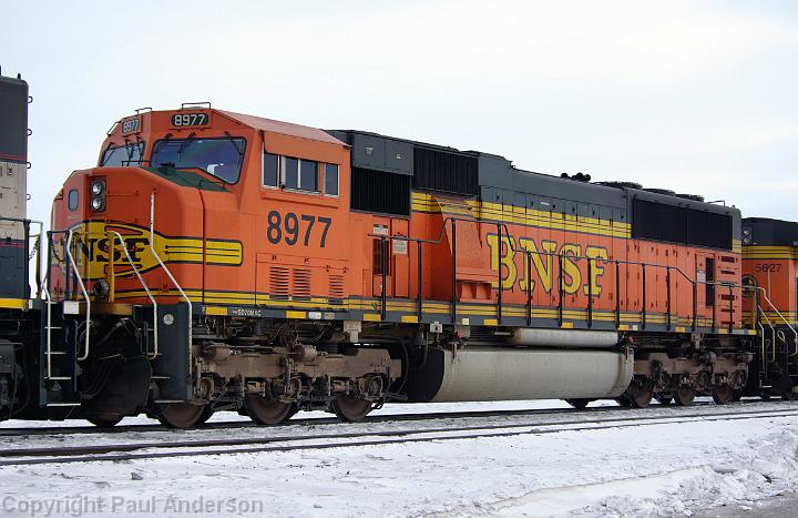 BNSF 8977 - SD70MAC - B.jpg